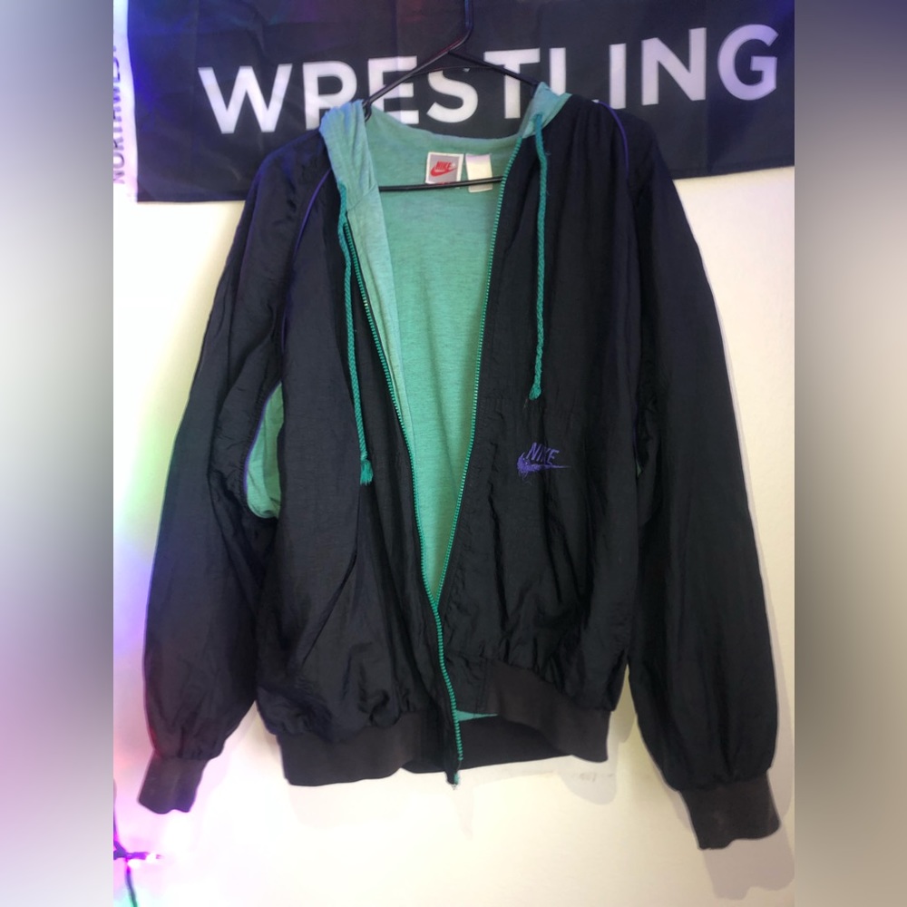 Retro vintage Nike windbreaker
